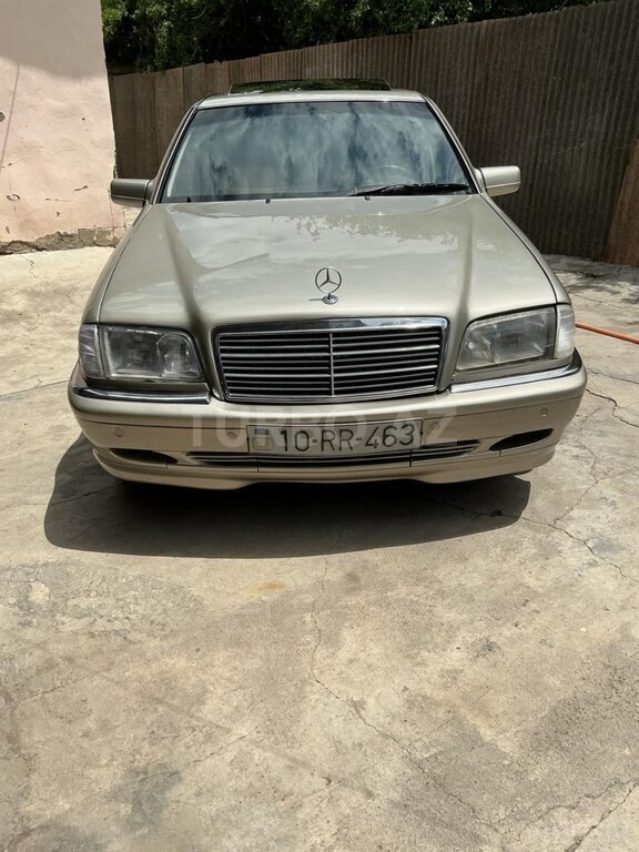 Mercedes C 180