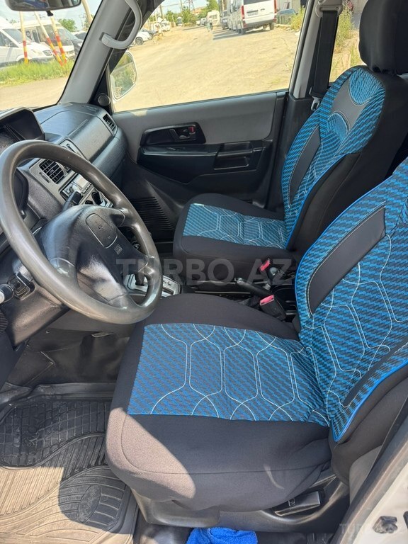 Mitsubishi Pajero io