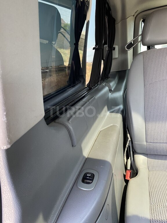 Mercedes Viano
