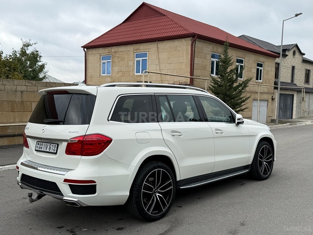 Mercedes GL 550 4MATIC