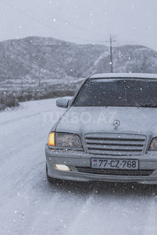 Mercedes C 240