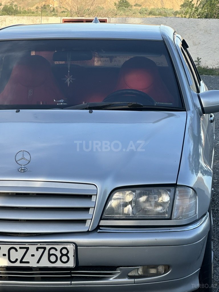 Mercedes C 240