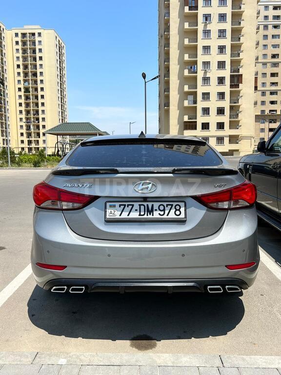 Hyundai Elantra