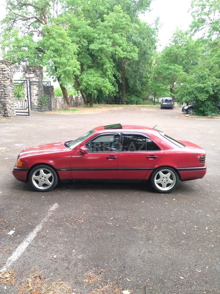 Mercedes C 180