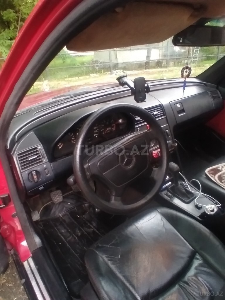 Mercedes C 180