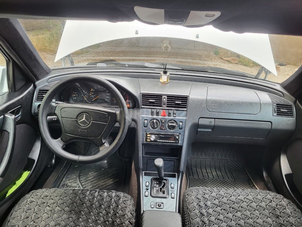 Mercedes C 220