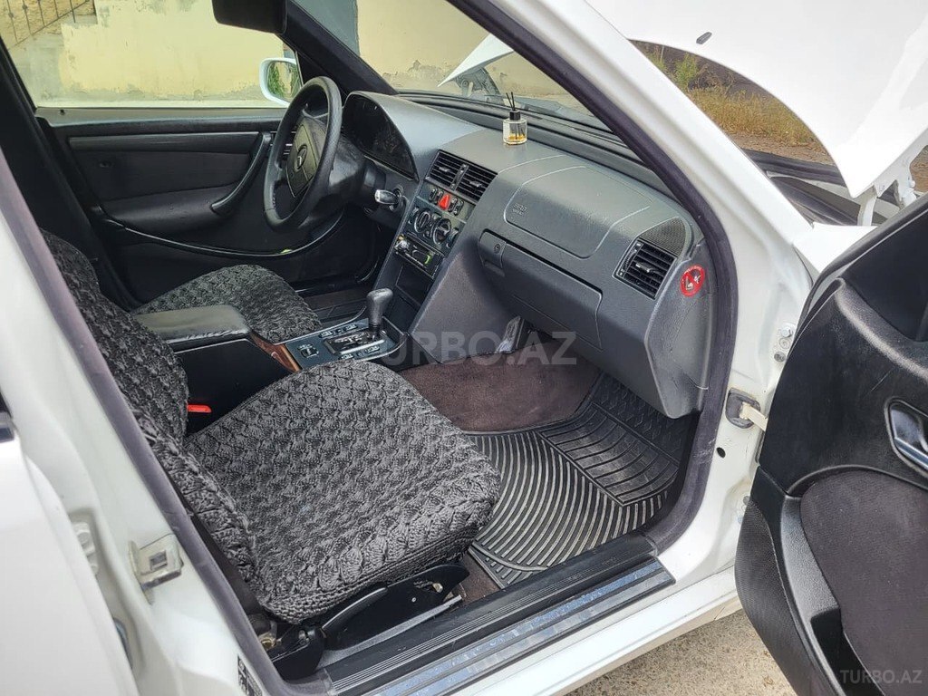 Mercedes C 220