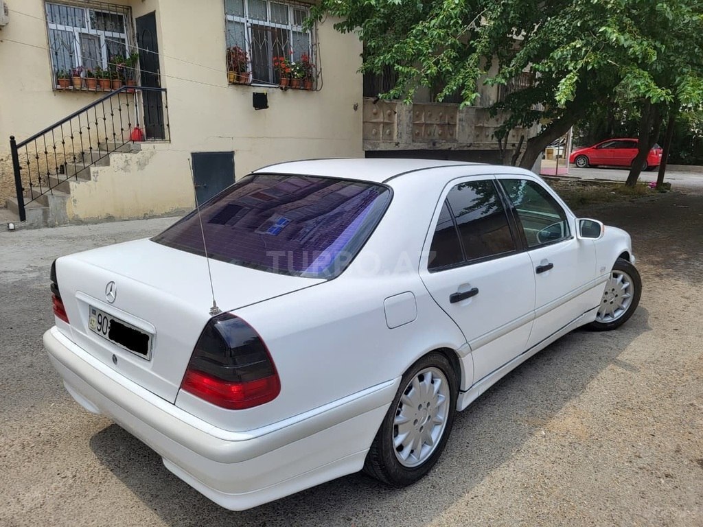 Mercedes C 220