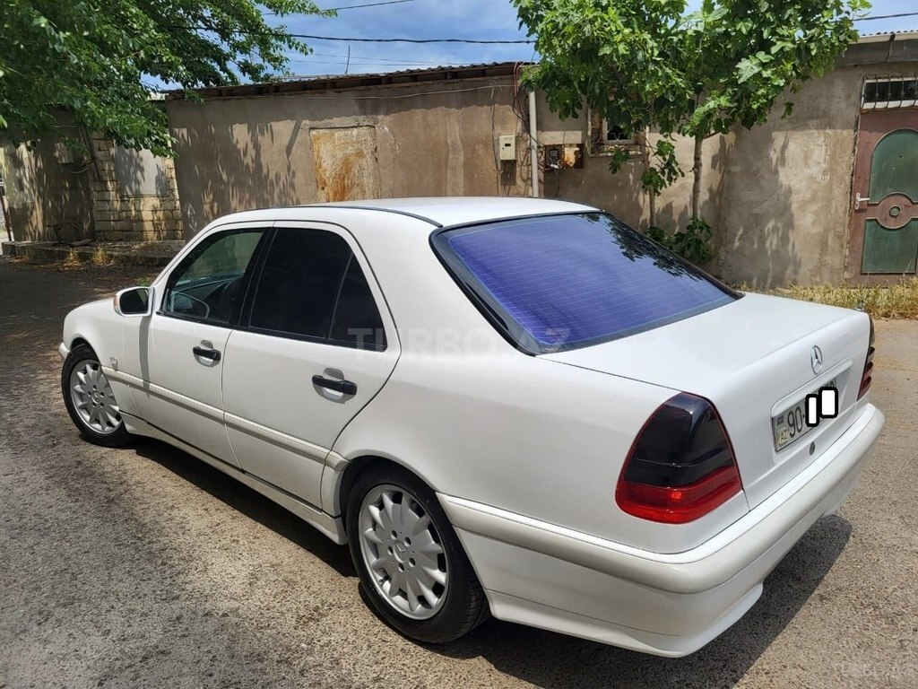 Mercedes C 220