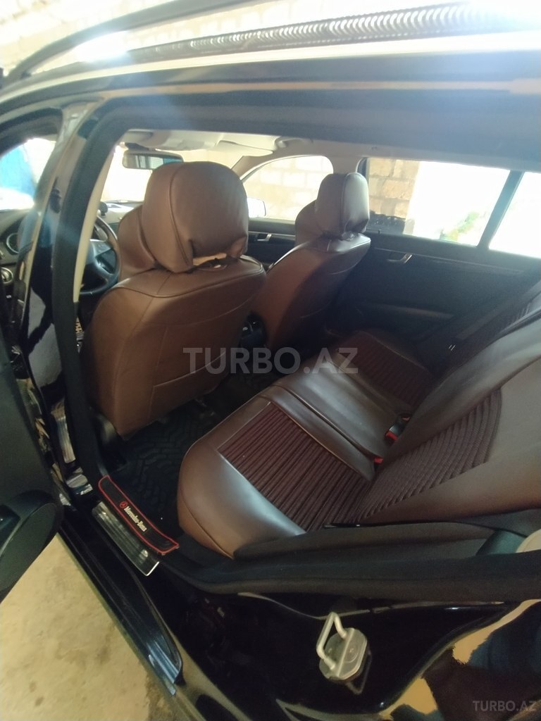 Mercedes C 220