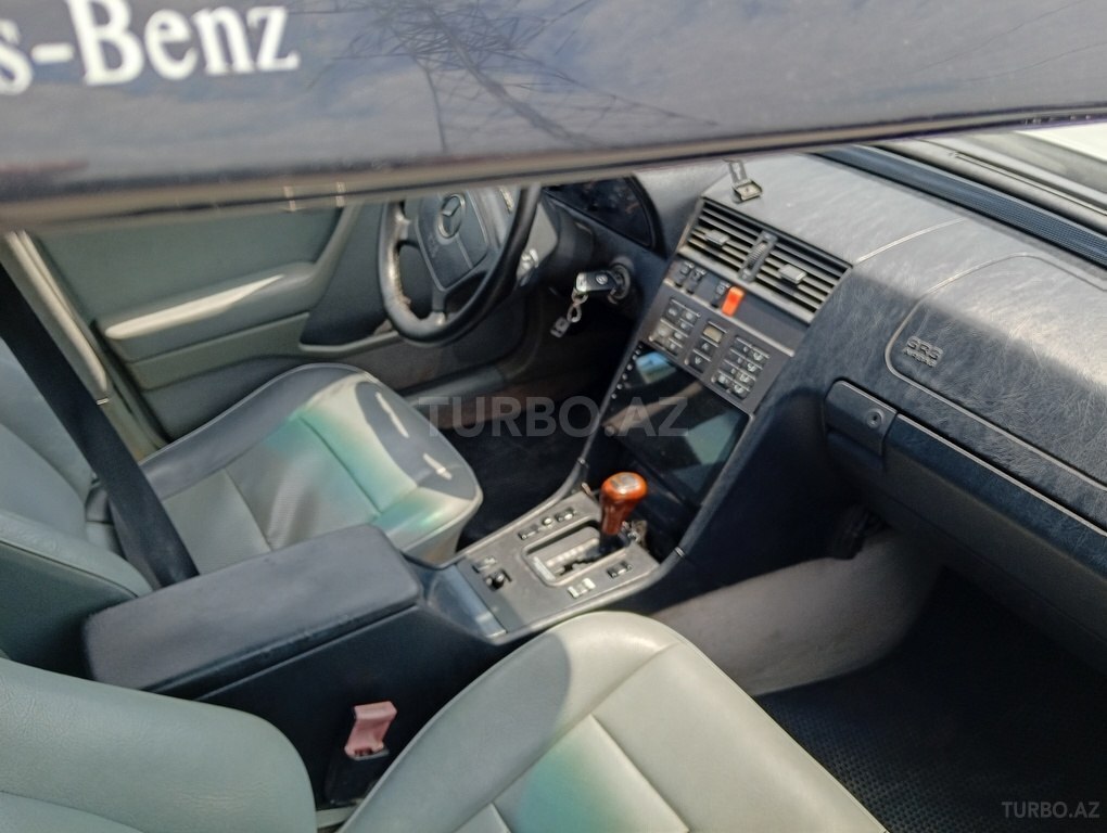 Mercedes C 220