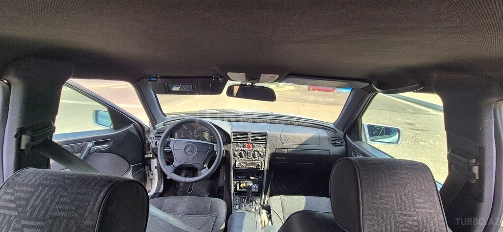 Mercedes C 180