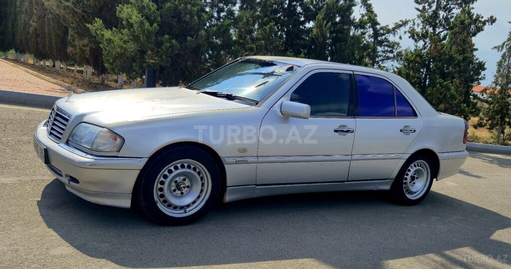 Mercedes C 180