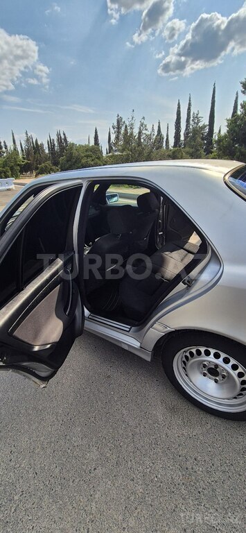 Mercedes C 180