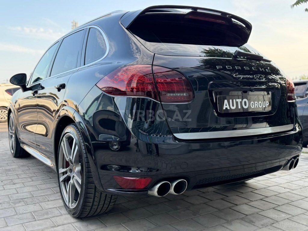 Porsche Cayenne Turbo S