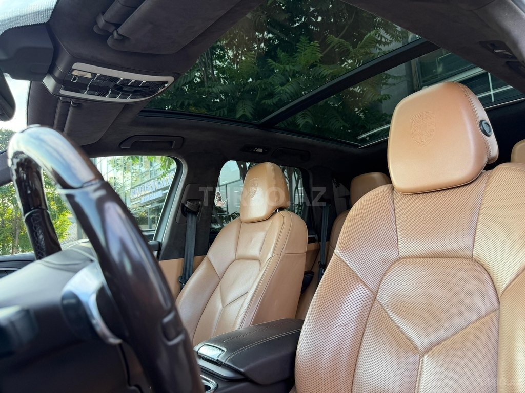 Porsche Cayenne Turbo S