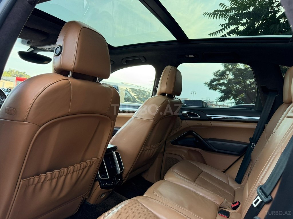Porsche Cayenne Turbo S