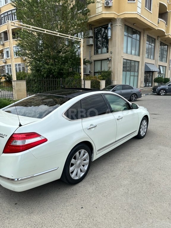 Nissan Teana