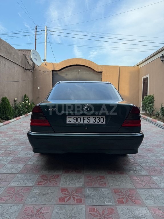 Mercedes C 180