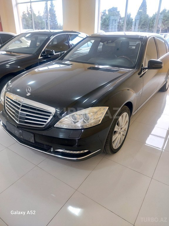 Mercedes S 500 4MATIC