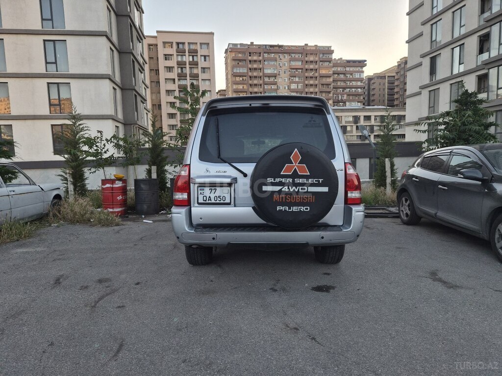 Mitsubishi Pajero