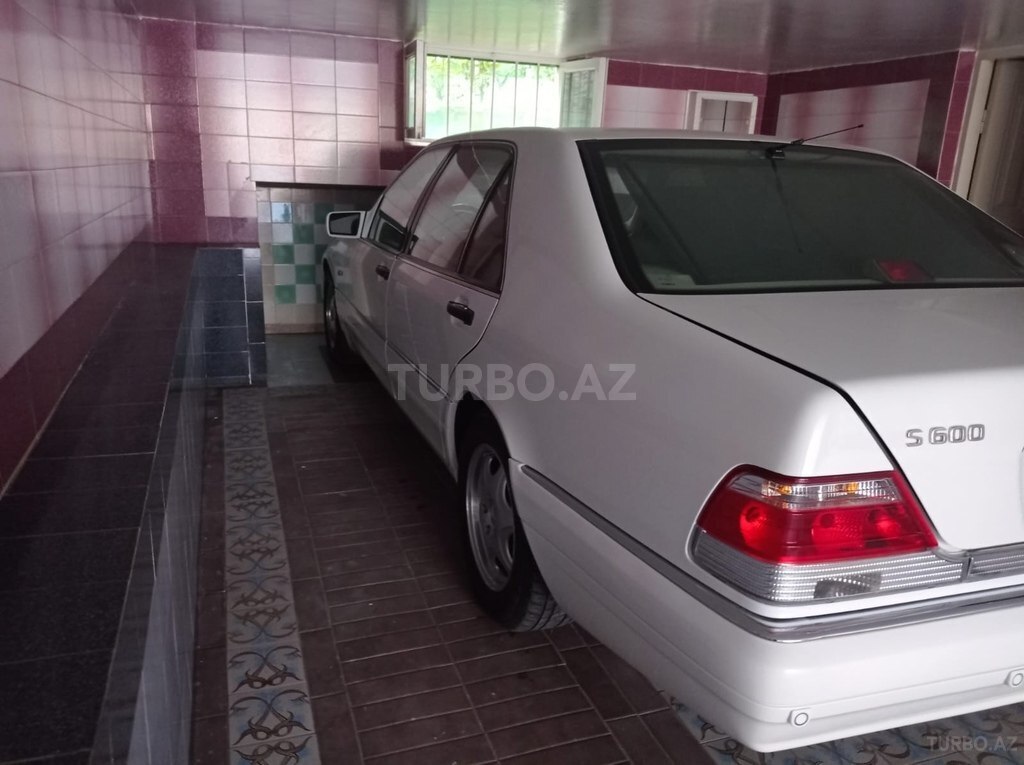 Mercedes S 320