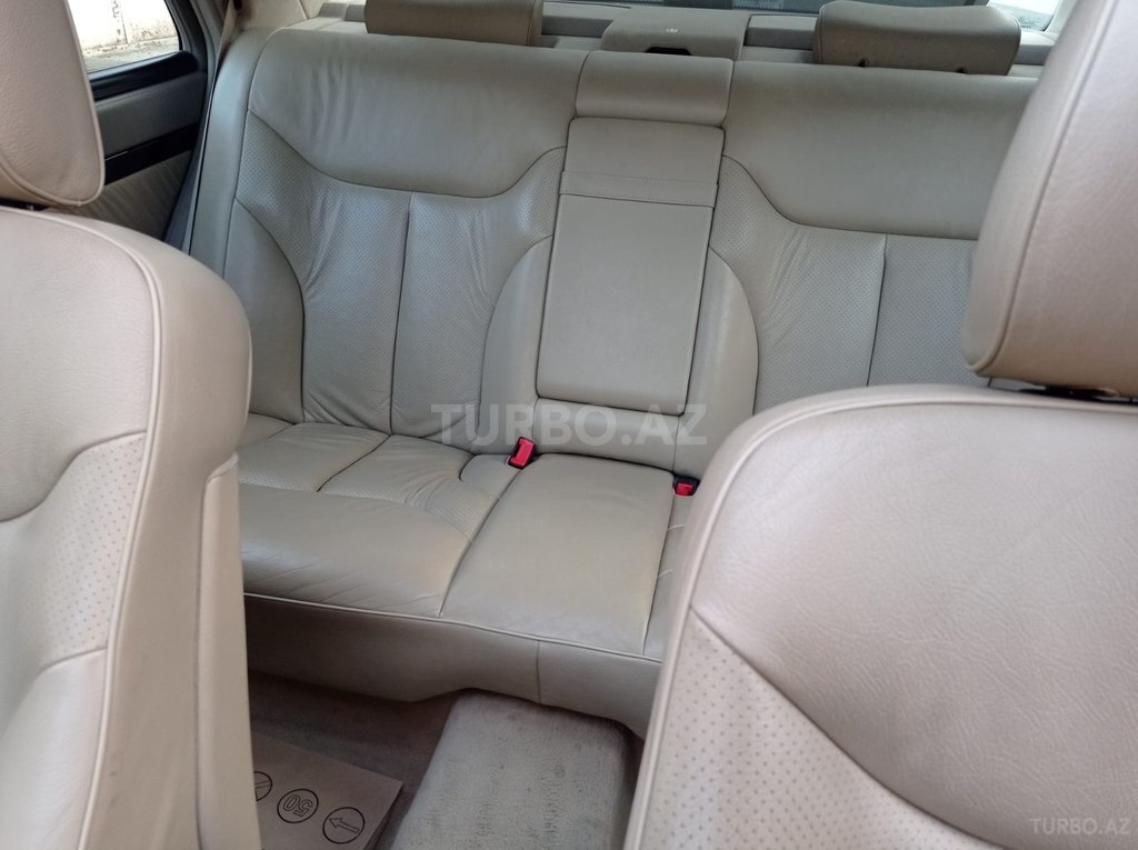 Mercedes S 320