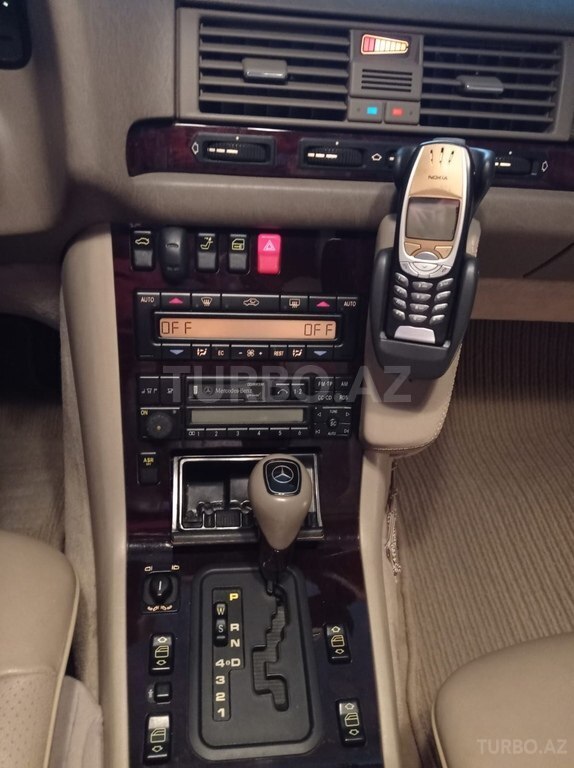 Mercedes S 320