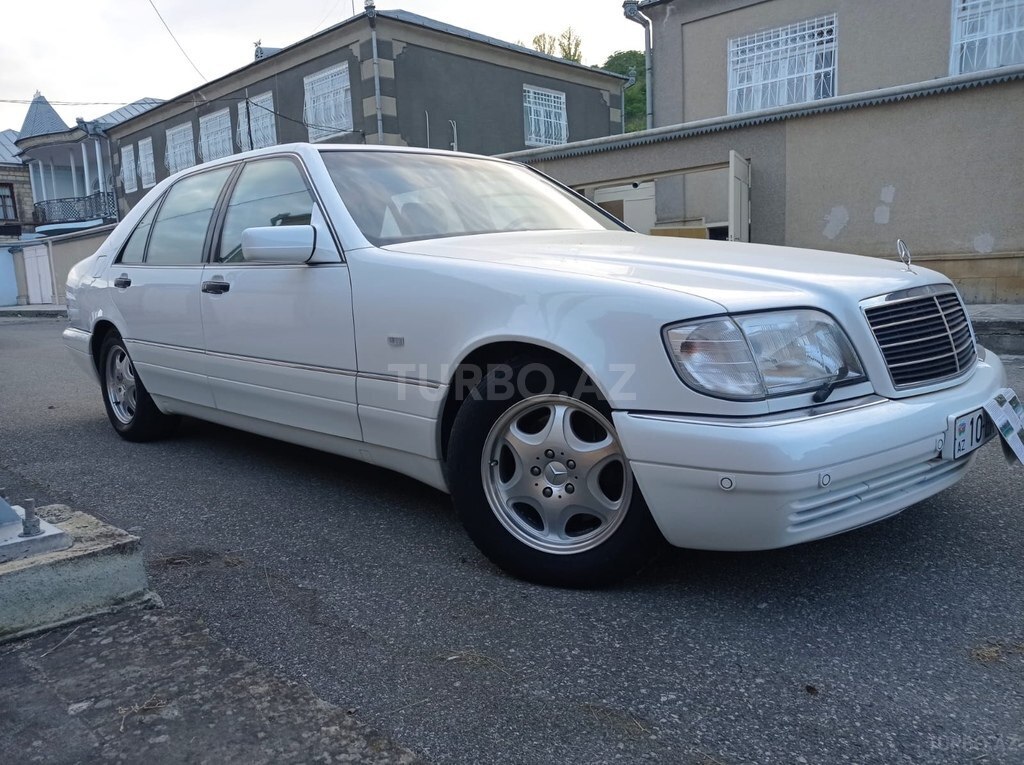 Mercedes S 320