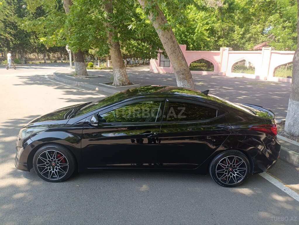 Hyundai Elantra