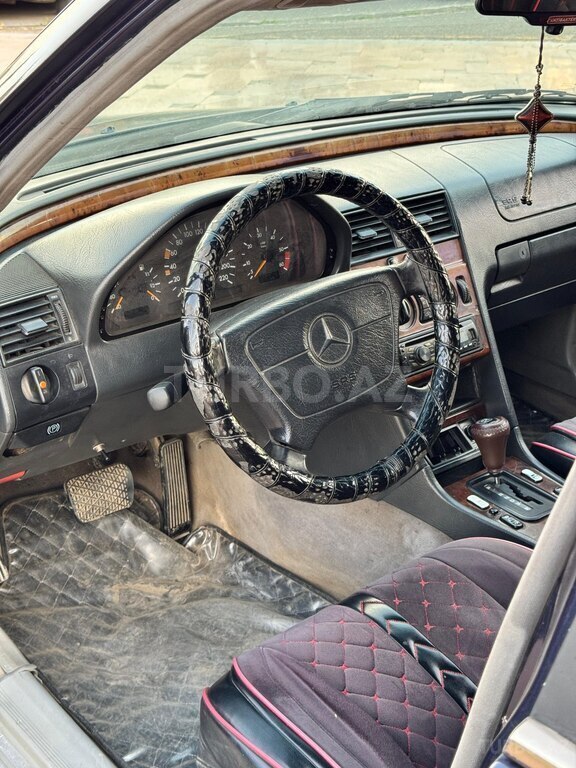 Mercedes C 250