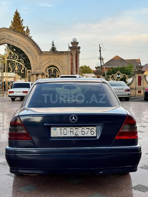 Mercedes C 250