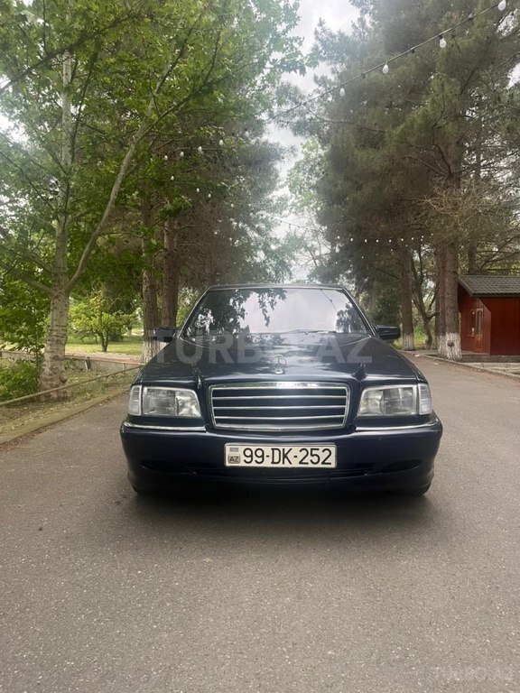 Mercedes C 200
