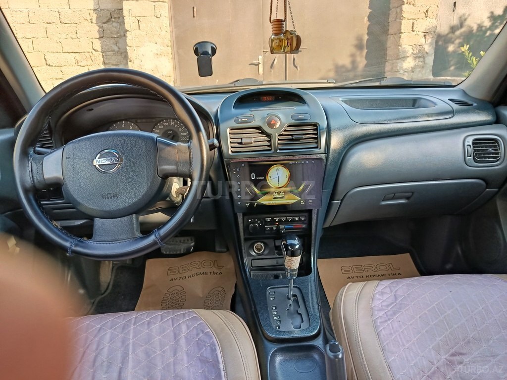 Nissan Sunny