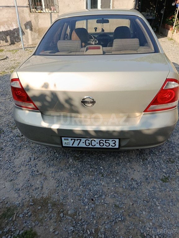 Nissan Sunny