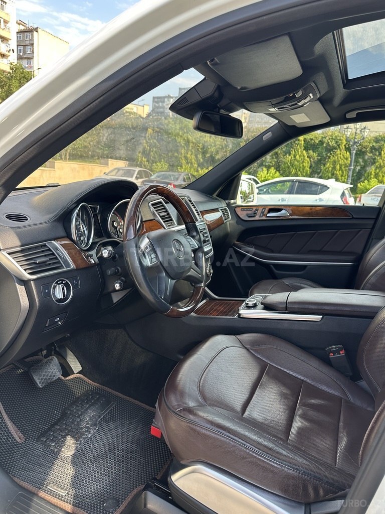 Mercedes GL 550 4MATIC