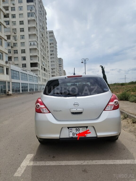Nissan Tiida