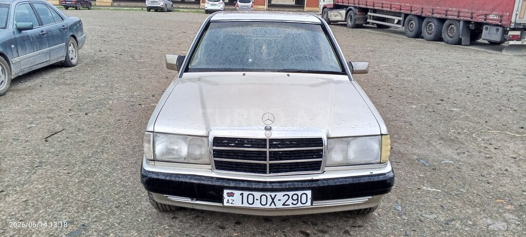 Mercedes 190