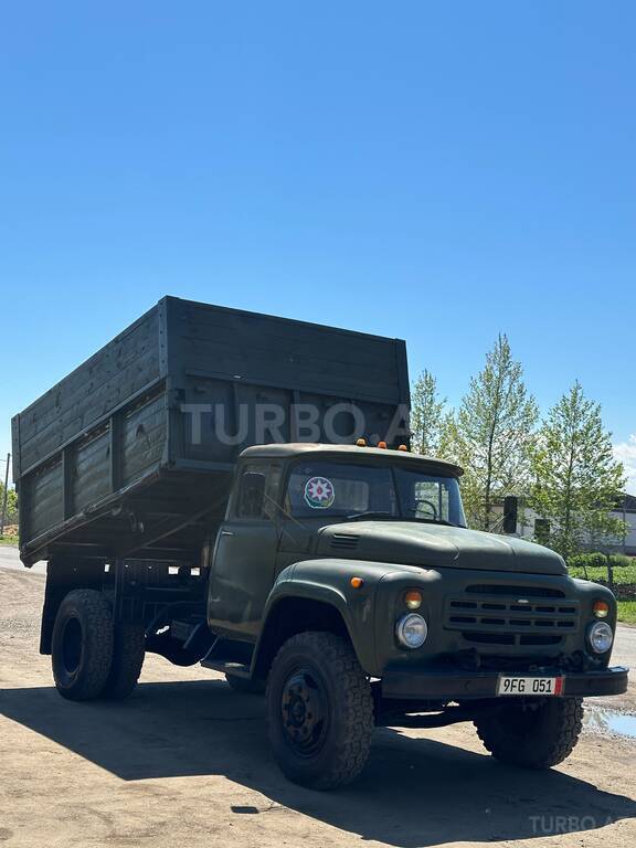 ZIL 130