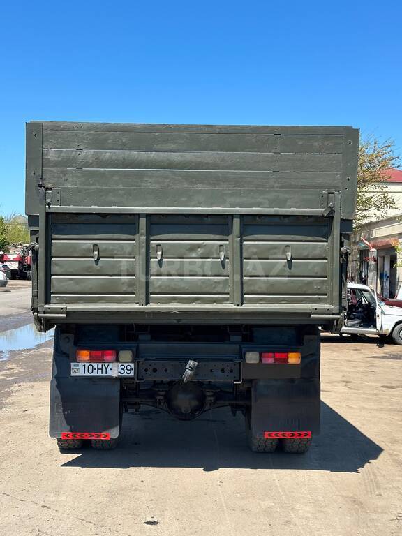 ZIL 130