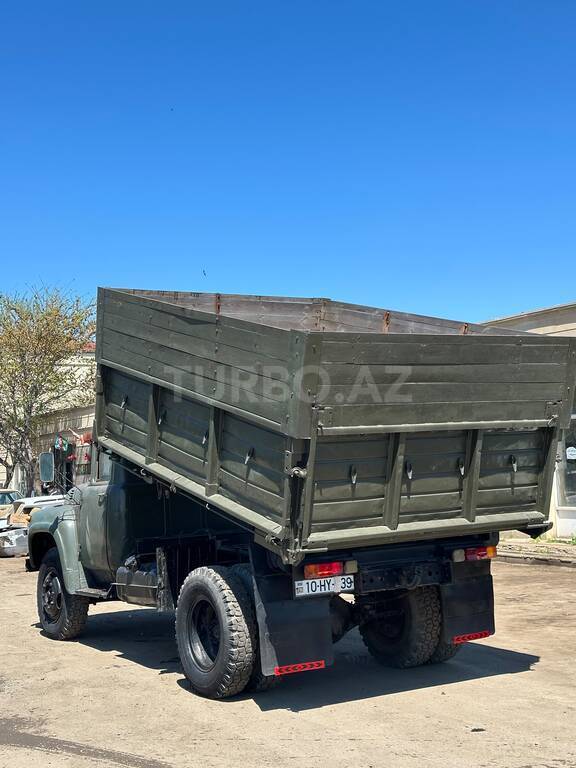 ZIL 130