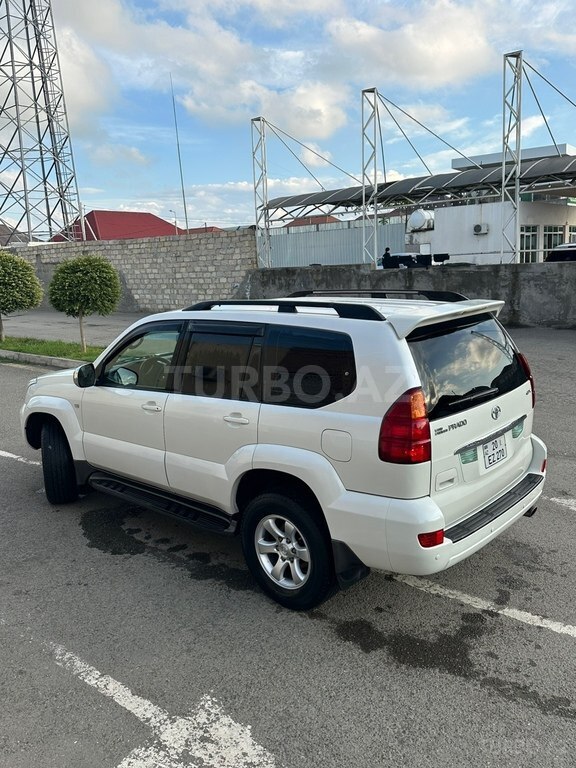 Toyota Land Cruiser Prado