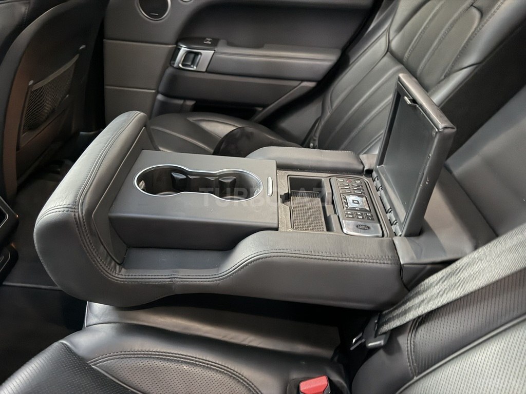 Land Rover RR Sport