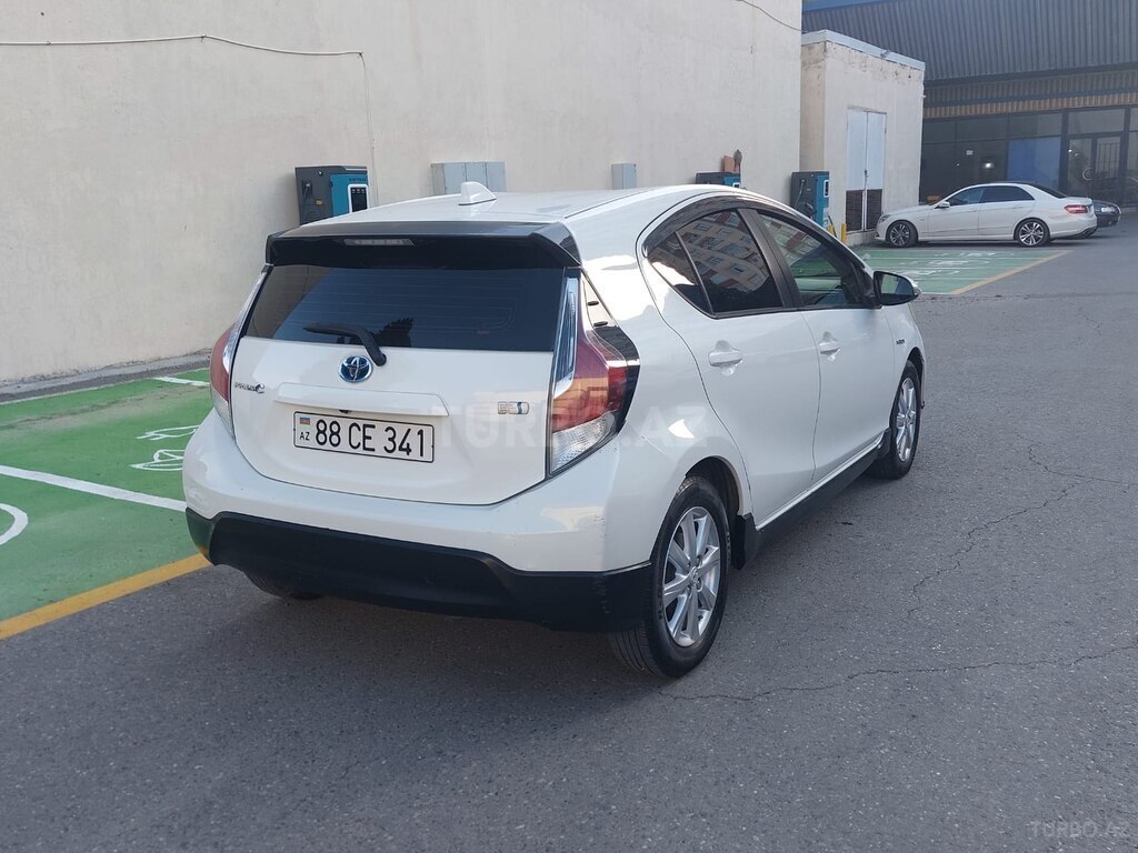 Toyota Prius C