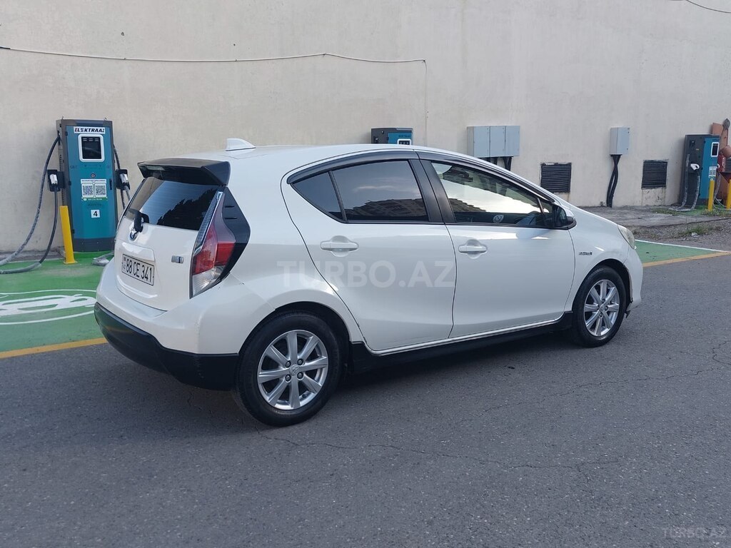 Toyota Prius C
