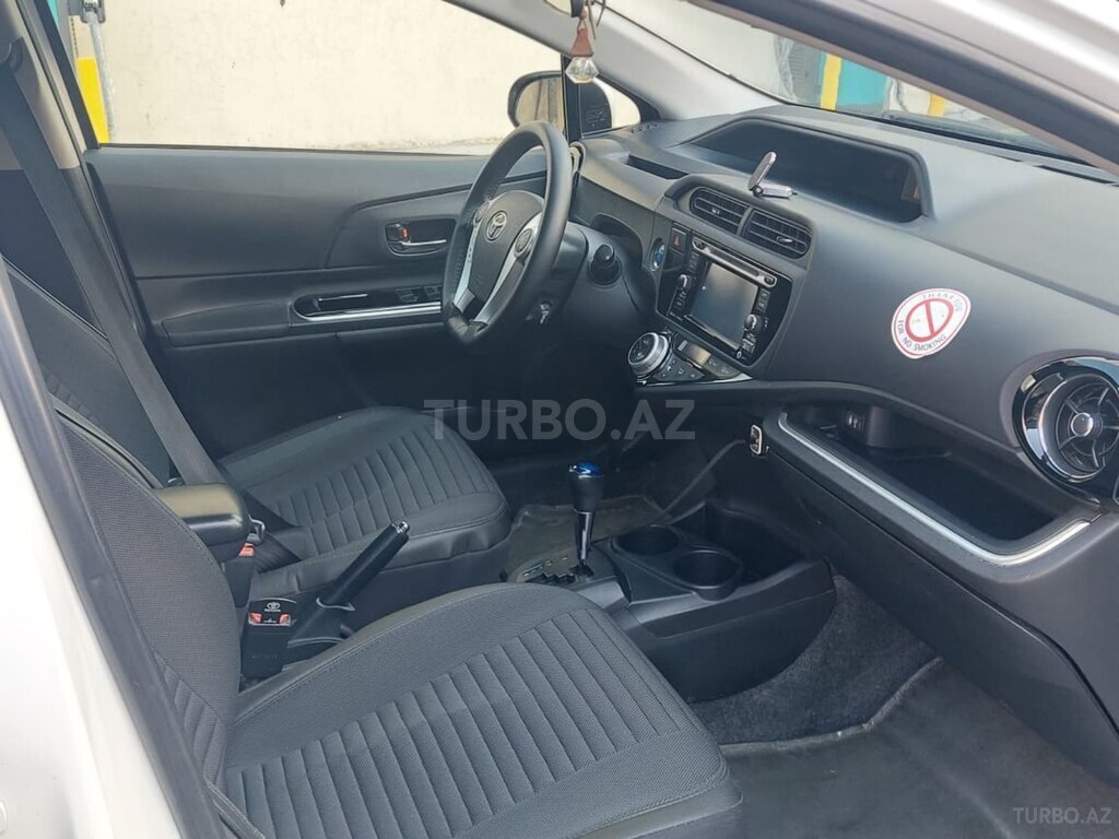 Toyota Prius C
