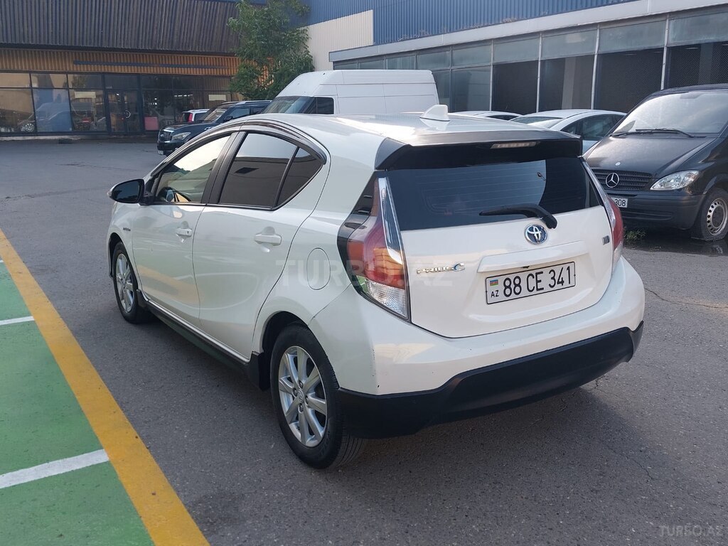 Toyota Prius C