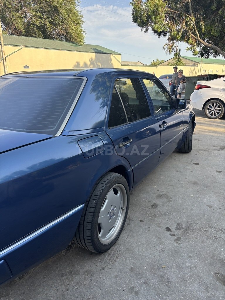 Mercedes 250 D