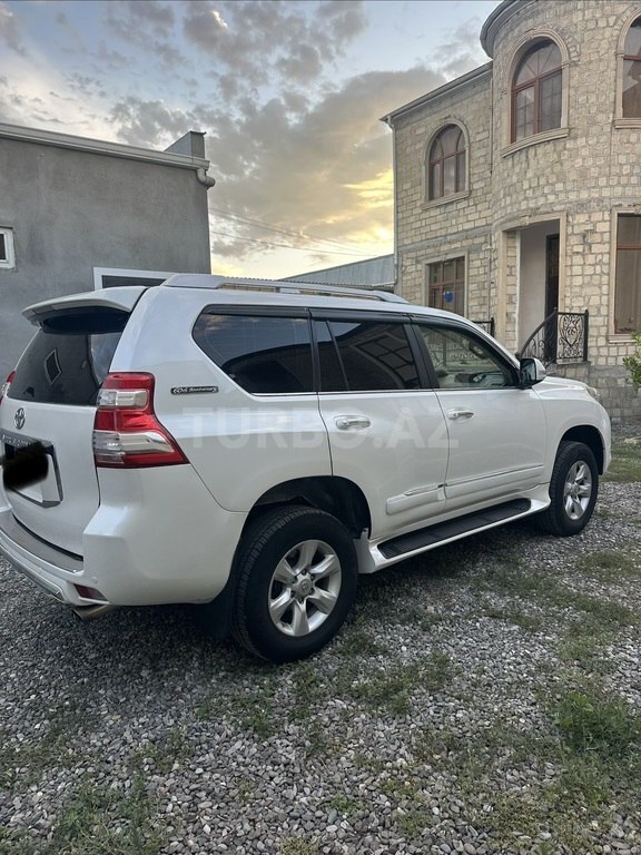 Toyota Land Cruiser Prado