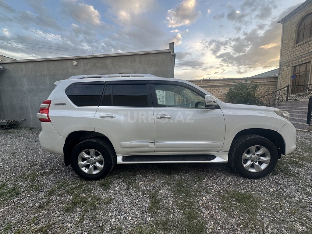 Toyota Land Cruiser Prado